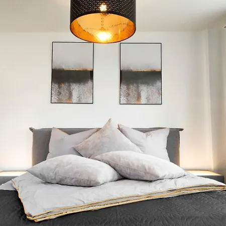 Flex Living - Nikolai Apartment *